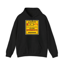 Ich bin nicht unfreundlich. Ich bin unterbesetzt. · Pflege Hoodie