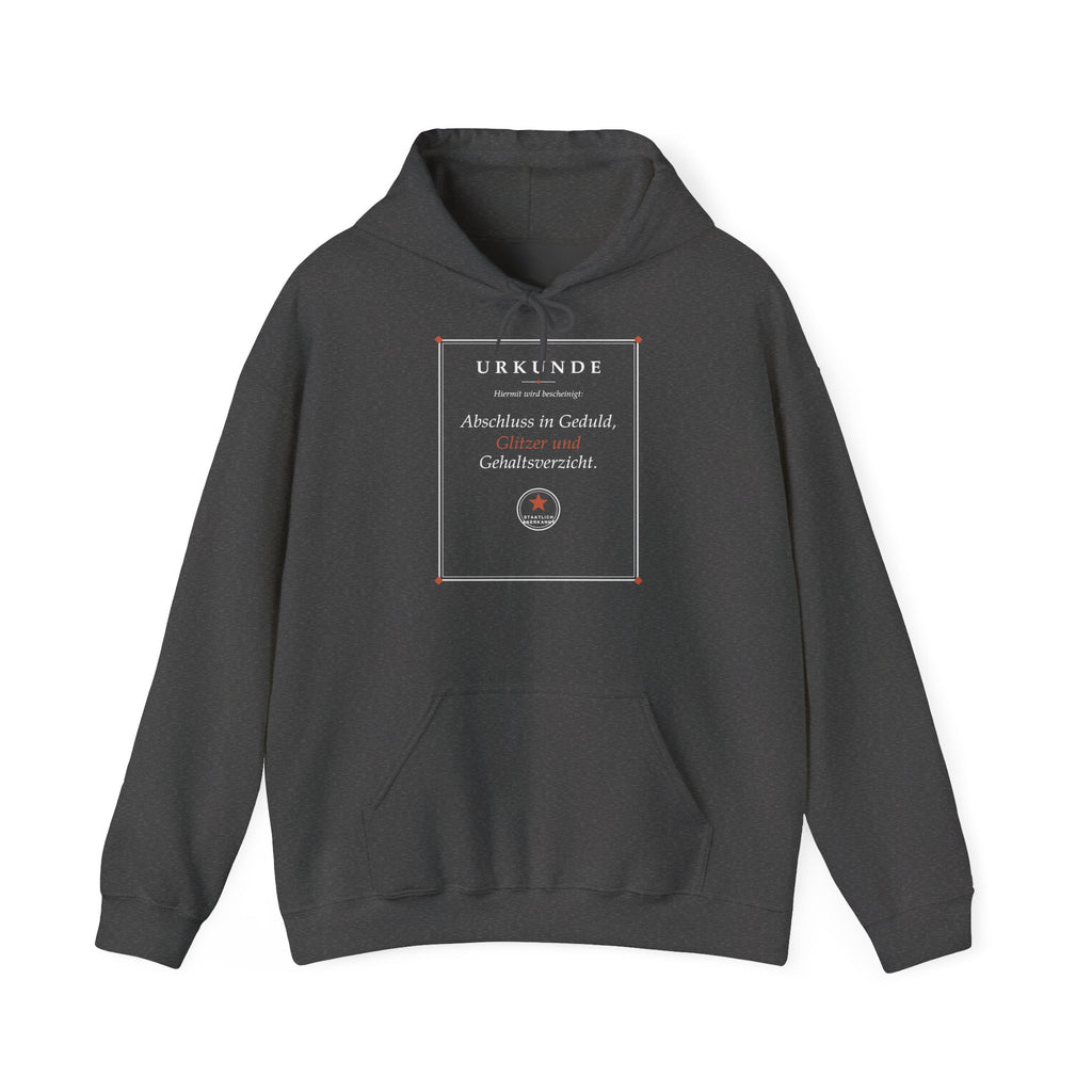 Abschluss in Geduld, Glitzer und Gehaltsverzicht · Erzieher Hoodie